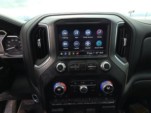 Used 2022 GMC Sierra 2500 Denali AWD/4WD image 11