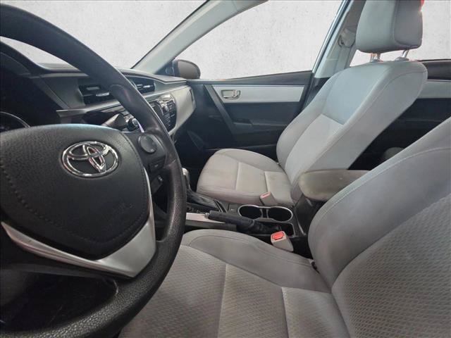 Used 2015 Toyota Corolla LE FWD image 16