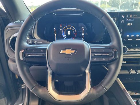 Used 2023 Chevrolet Colorado LT w/ LT Convenience Package III RWD image 18