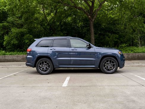 Used 2020 Jeep Grand Cherokee Limited X image 10