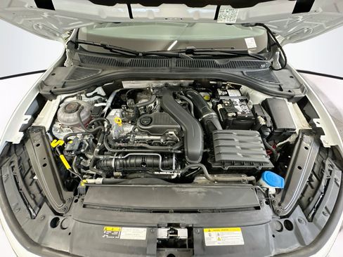 Used 2025 Volkswagen Jetta Sport FWD image 33