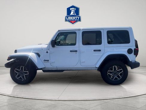 New 2026 Jeep Wrangler Unlimited Sahara w/ Technology Group AWD/4WD image 8
