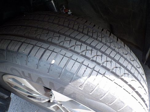 Certified 2025 Subaru Outback Limited image 2