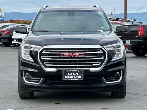 Used 2024 GMC Terrain SLT AWD/4WD image 10