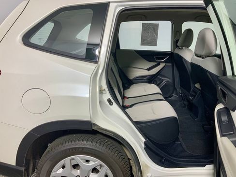 Used 2021 Subaru Forester AWD/4WD image 30