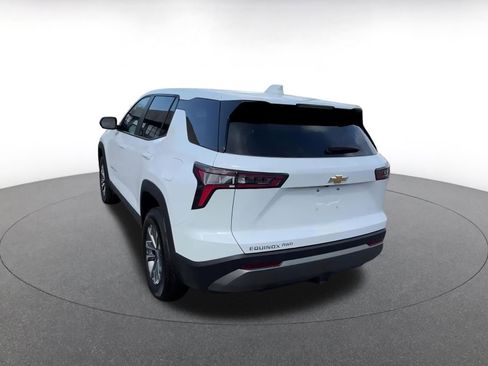 Used 2025 Chevrolet Equinox LT image 16