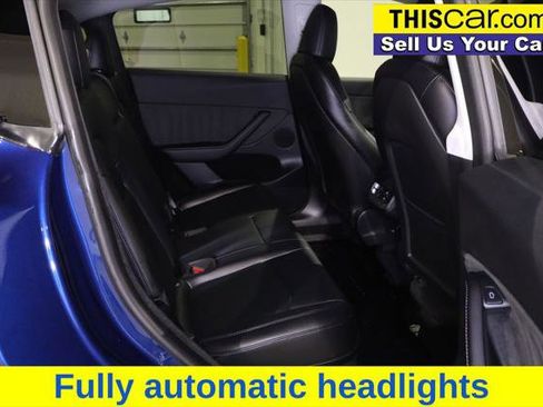 Used 2023 Tesla Model Y Long Range AWD/4WD image 23