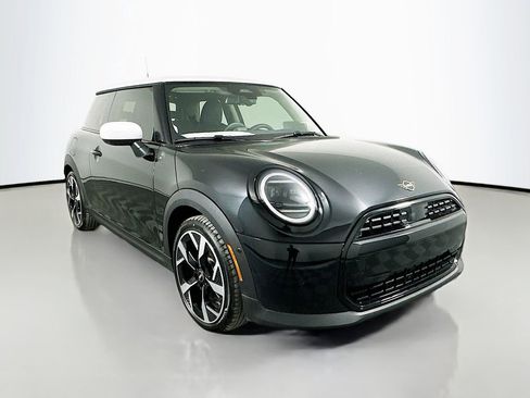 Certified 2025 MINI Cooper 2-Door Hardtop FWD image 3