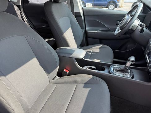 Used 2025 Hyundai Kona SEL AWD/4WD image 18