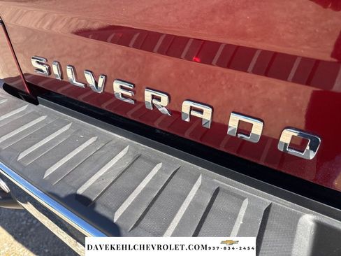 Used 2017 Chevrolet Silverado 1500 LT w/ LT Plus Package image 35