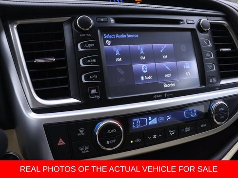 Used 2014 Toyota Highlander Limited AWD/4WD image 6
