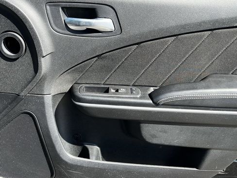 Used 2023 Dodge Charger SXT image 29