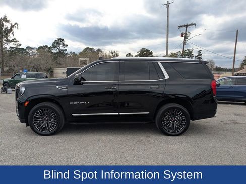 Used 2023 GMC Yukon Denali w/ Advanced Technology Package image 7