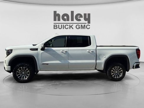 Used 2023 GMC Sierra 1500 AT4 w/ AT4 Preferred Package AWD/4WD image 2