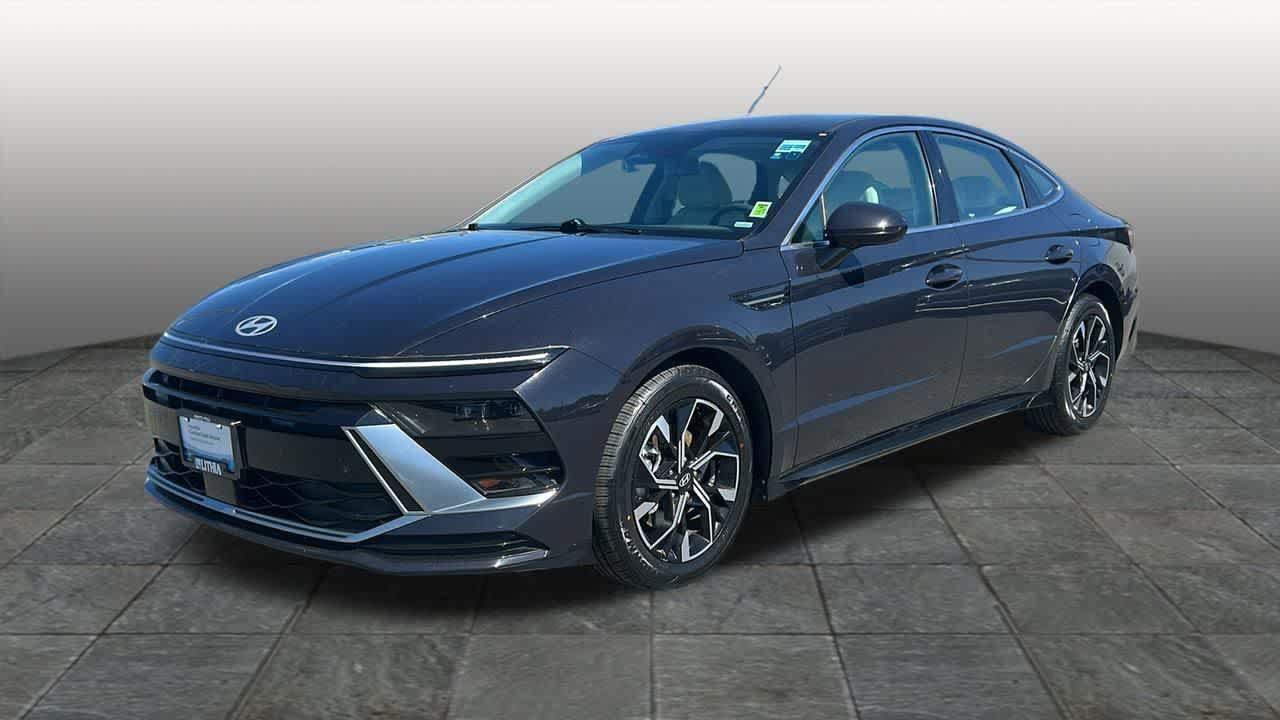 Certified 2025 Hyundai Sonata SEL FWD image 1