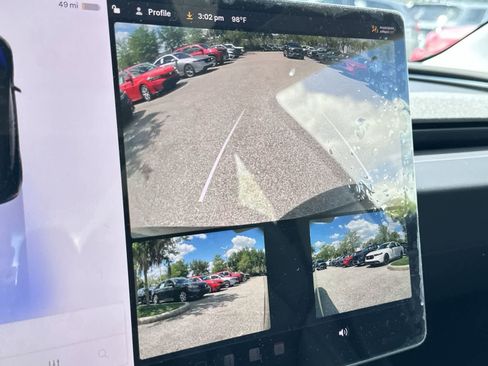 Used 2025 Tesla Model 3 Long Range RWD image 19