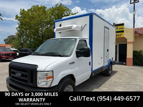 Used 2024 Ford E-350 and Econoline 350 Super Duty w/ Power Windows & Locks Group RWD image 1