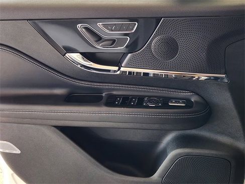 New 2026 Lincoln Corsair Premiere image 22