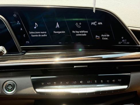 Used 2022 Cadillac Escalade ESV Sport w/ Touring Package AWD/4WD image 19
