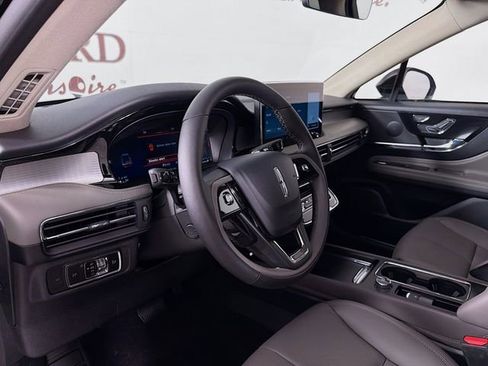 New 2026 Lincoln Corsair Premiere FWD image 10