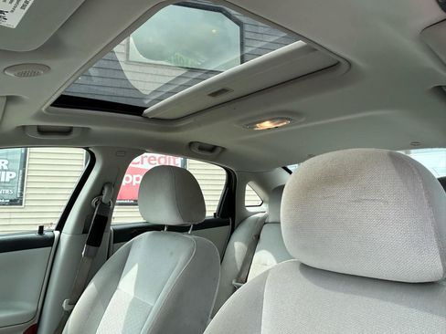 Used 2014 Chevrolet Impala LT w/ LT Sunroof Package FWD image 18