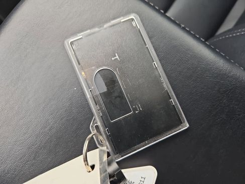 Used 2018 Tesla Model 3 image 30