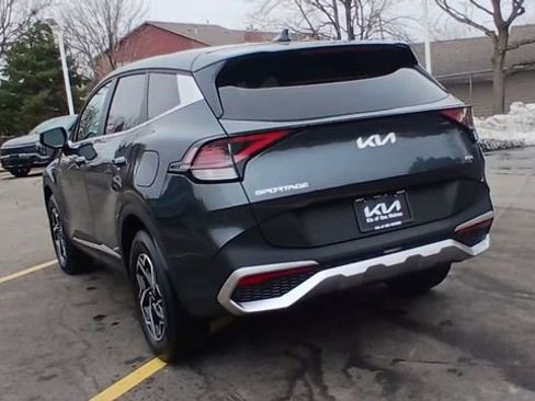 Certified 2025 Kia Sportage LX image 9