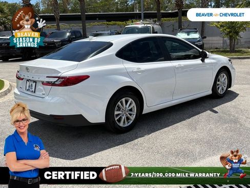 Used 2025 Toyota Camry LE FWD image 7