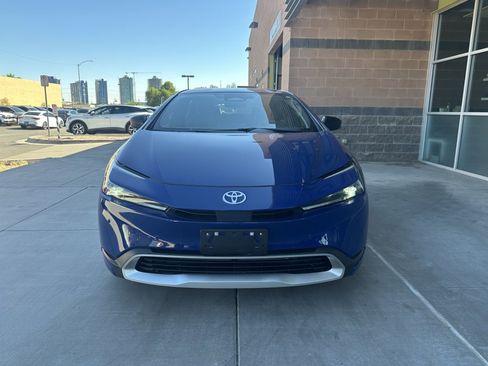 Used 2024 Toyota Prius Prime SE image 9