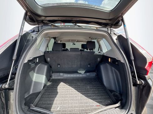 Used 2018 Honda CR-V LX image 19