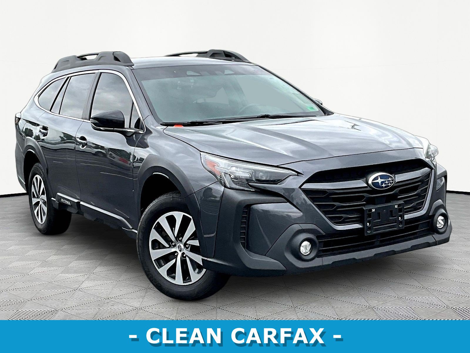 Used 2024 Subaru Outback Premium AWD/4WD image 3