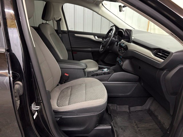 Used 2021 Ford Escape SE w/ Cold Weather Package FWD image 23