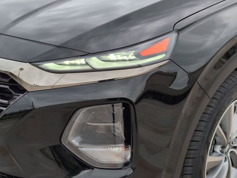 Used 2019 Hyundai Santa Fe Limited image 10