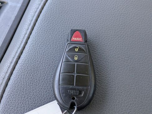 Used 2018 RAM 1500 Express image 29