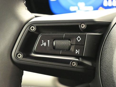 Certified 2024 Porsche Macan 4 Electric image 20