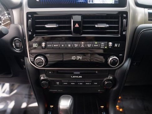 Used 2023 Lexus GX 460 Premium image 32