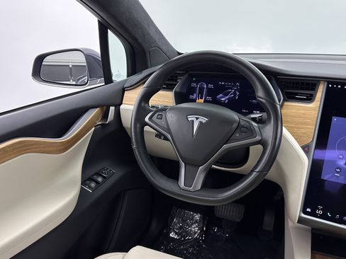 Used 2020 Tesla Model X Long Range AWD/4WD image 26