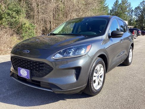 Used 2020 Ford Escape S image 3