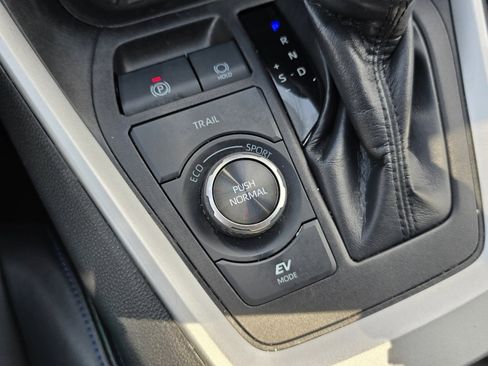 Certified 2022 Toyota RAV4 XSE AWD/4WD image 7