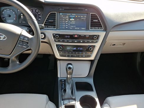 Used 2016 Hyundai Sonata Sport w/ Option Group 03 FWD image 15