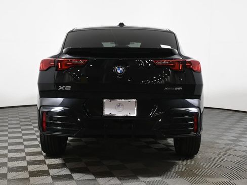 New 2026 BMW X2 xDrive28i w/ Technology Package AWD/4WD image 6