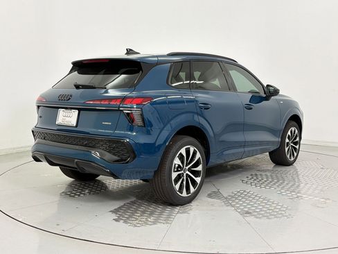 New 2026 Audi Q3 quattro 2.0T AWD/4WD image 9