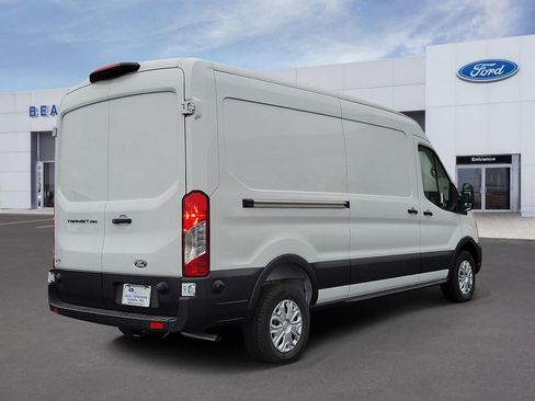 New 2025 Ford Transit 250 148 Medium Roof image 4