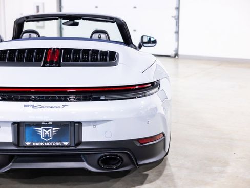Used 2026 Porsche 911 Carrera T RWD image 13