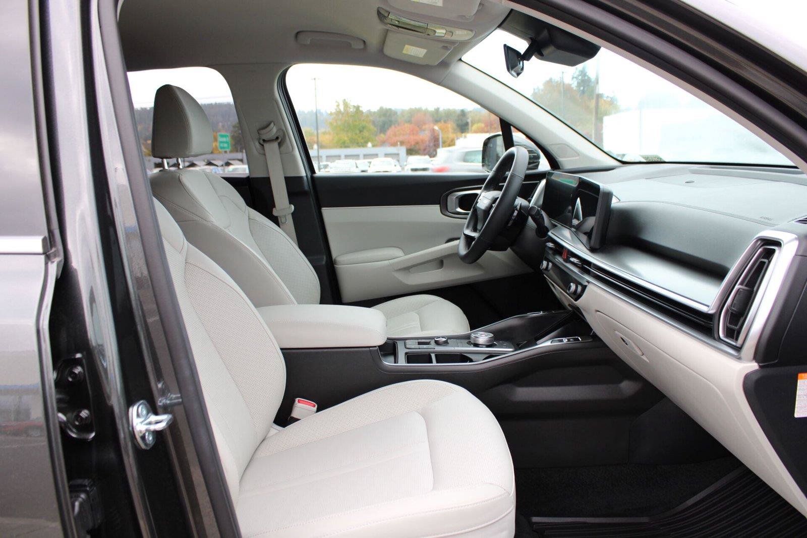 Used 2026 Kia Sorento EX AWD/4WD image 10