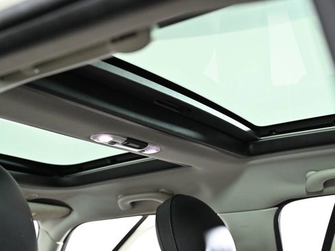 Used 2015 MINI Cooper 4-Door Hardtop FWD image 30