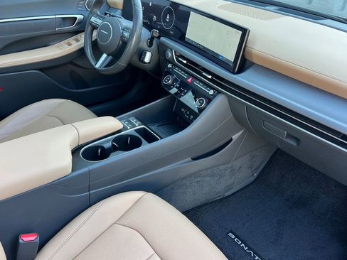 Used 2025 Hyundai Sonata Limited image 15