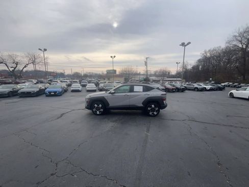 Used 2025 Hyundai Kona SEL image 16