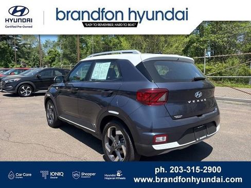 Certified 2023 Hyundai Venue Limited FWD image 4