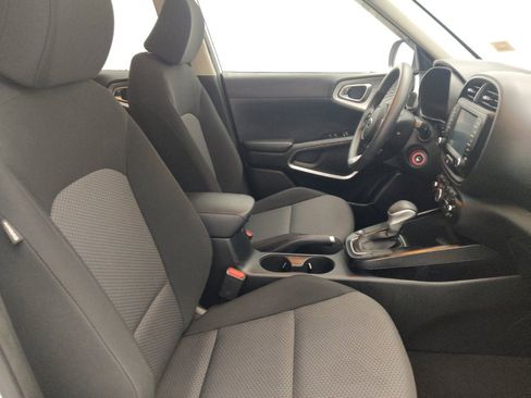 Used 2021 Kia Soul LX FWD image 21